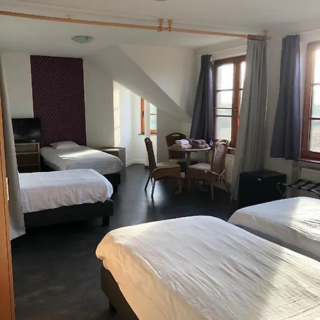 Hinterland Hotel